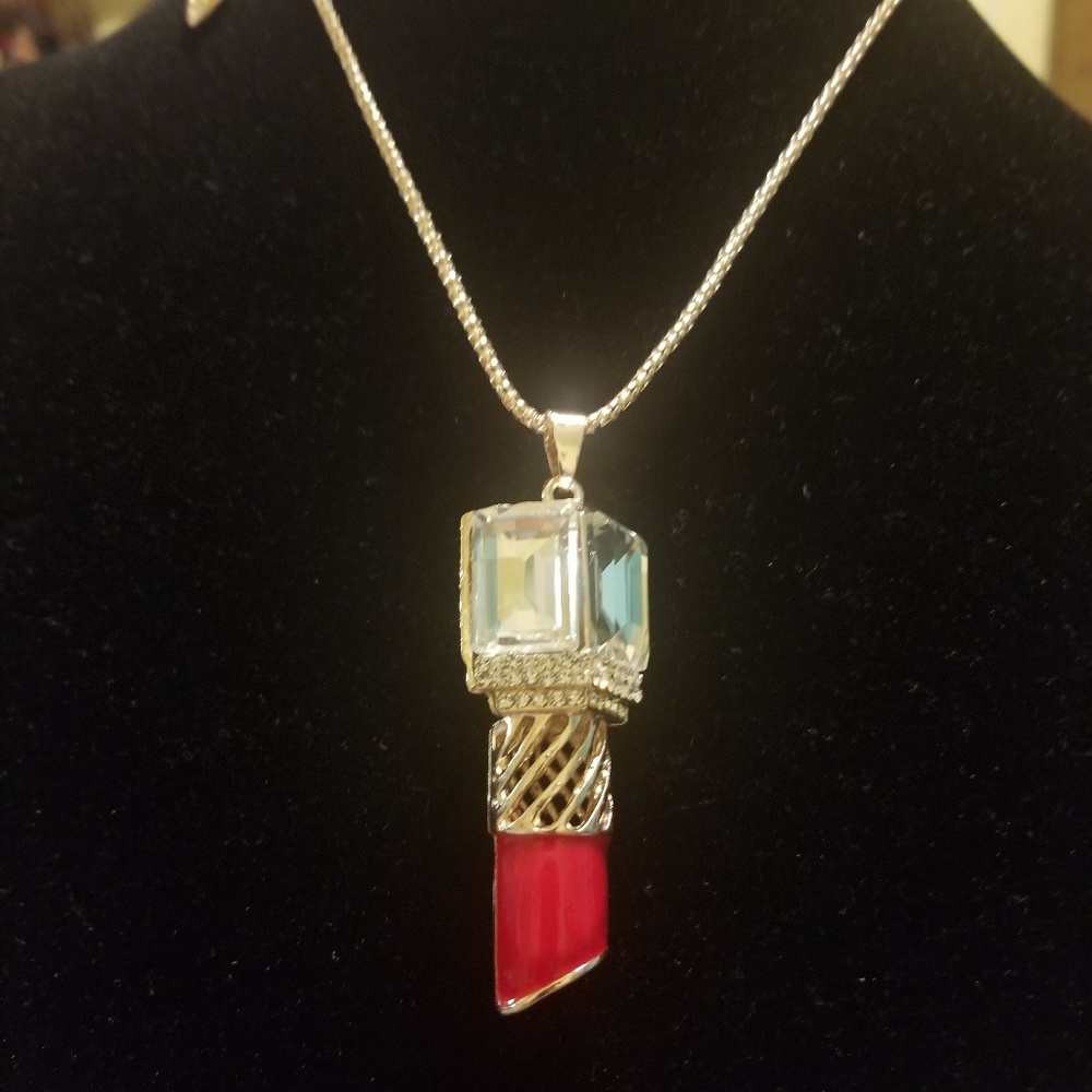 Red Hot Crysal Lipstick Pendand